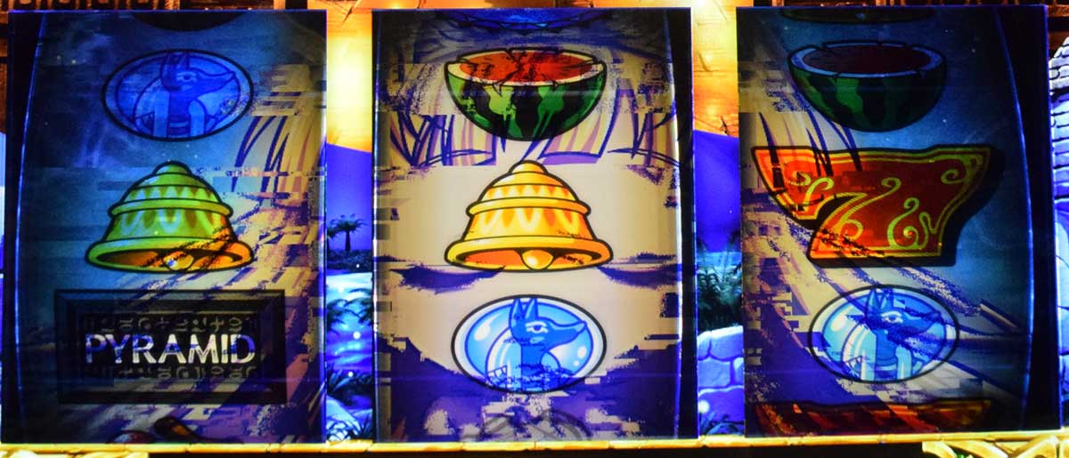 スマスロ 秘宝伝　伝説モード示唆演出　クレア見守り（弱）