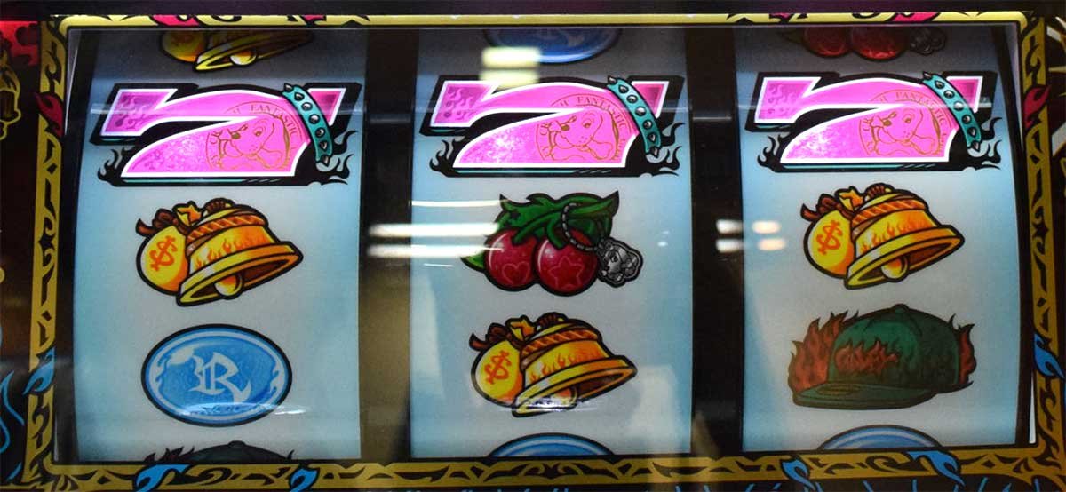 LBスロットGALFY　BIG　赤7揃い