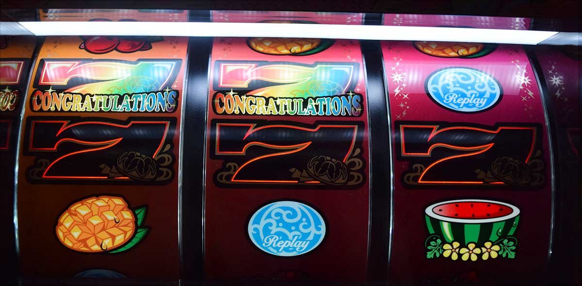 ヤバチバ　ビッグボーナス　中段黒7揃い
