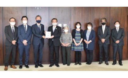 東京・八王子市内の3遊技場組合が社会福祉協議会に寄付、10回目 eyecatch-image
